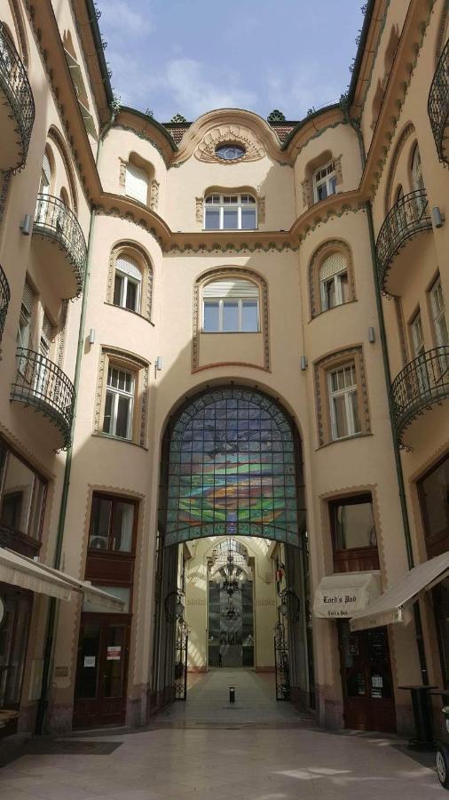 Bella Palace Oradea Zewnętrze zdjęcie