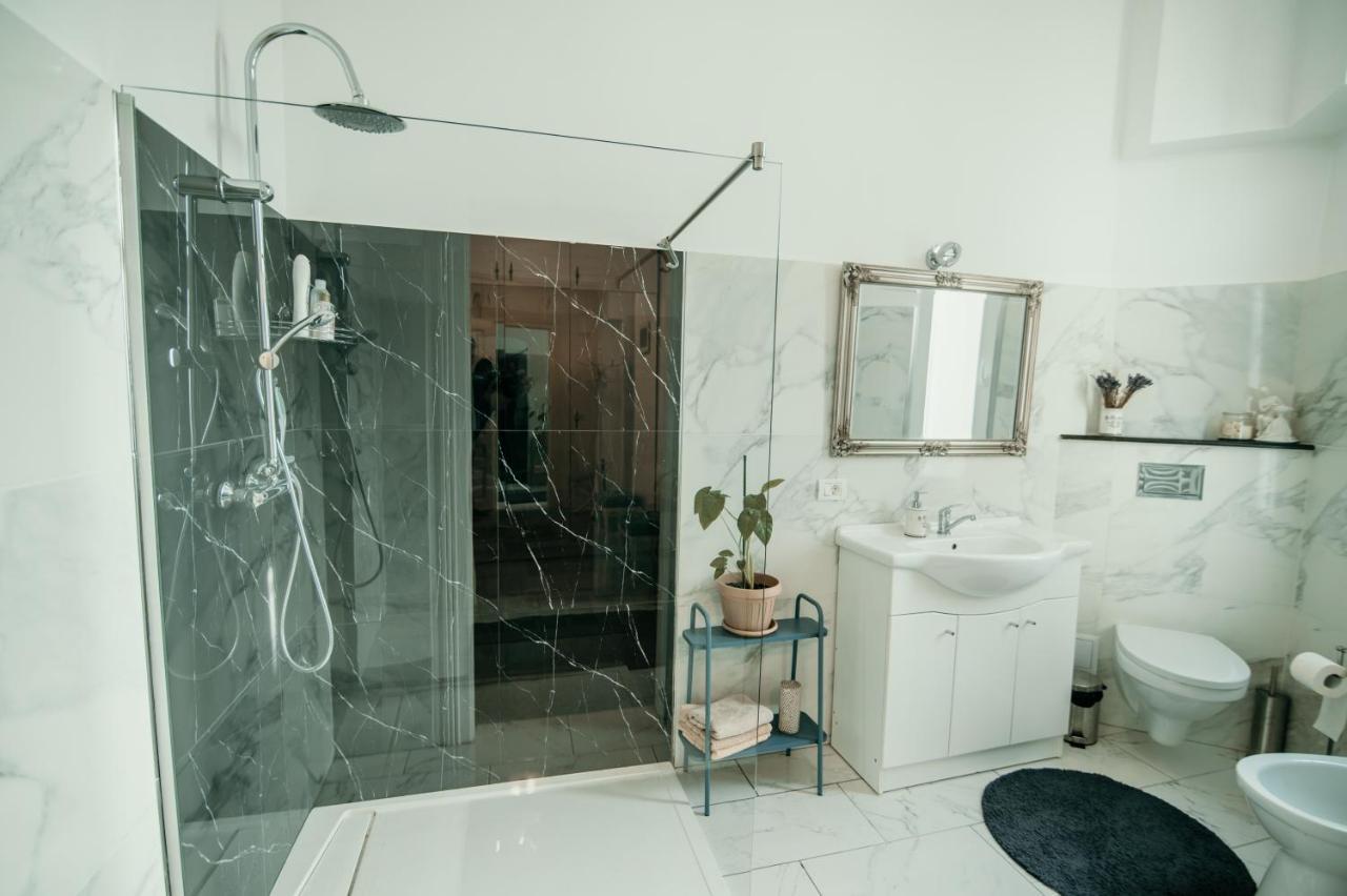 Bella Palace Oradea Zewnętrze zdjęcie